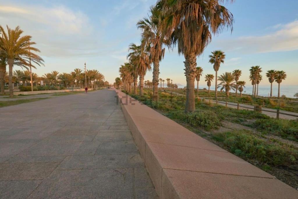 Piso Familiar En El Toyo Lägenhet Almería Exteriör bild